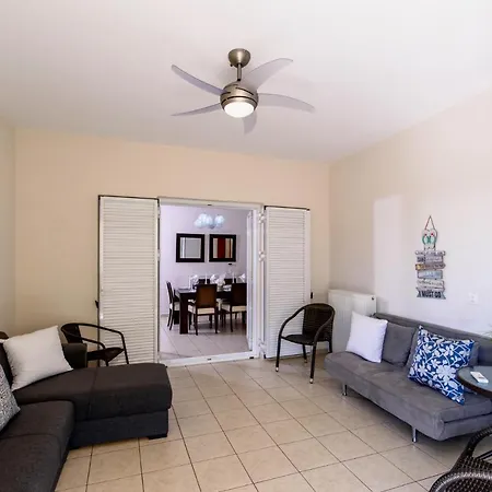 Voula's Place Apartamento *