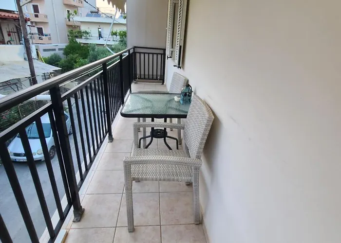 Voula's Place Apartment *